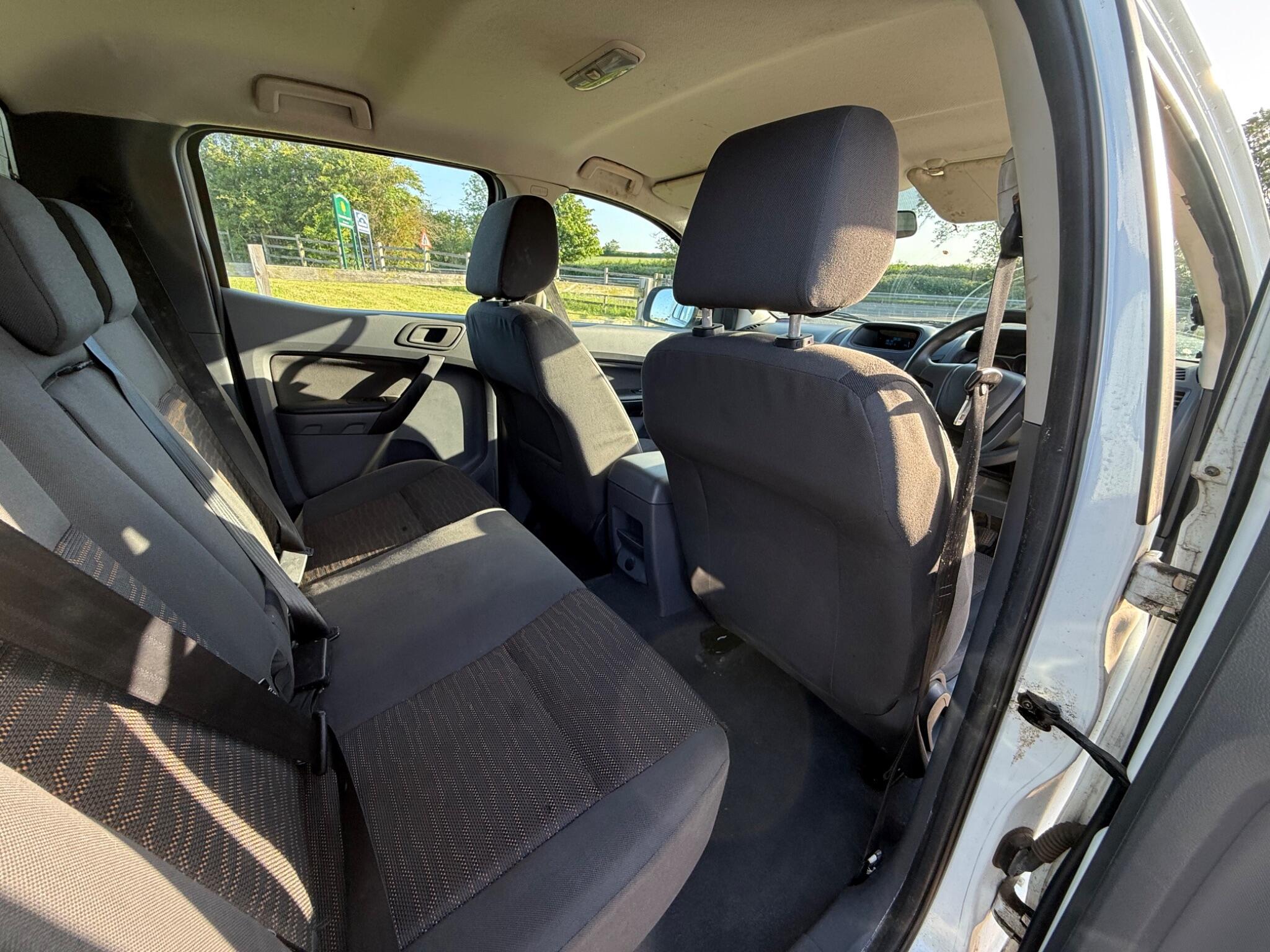 Ford Ranger 2.2 TDCi XL Super Cab Pickup 4WD Euro 5 4dr — photo 90 of 98